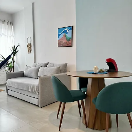 Copacabana Beach! Aconchegante Apartamento Na Quadra Da Praia.